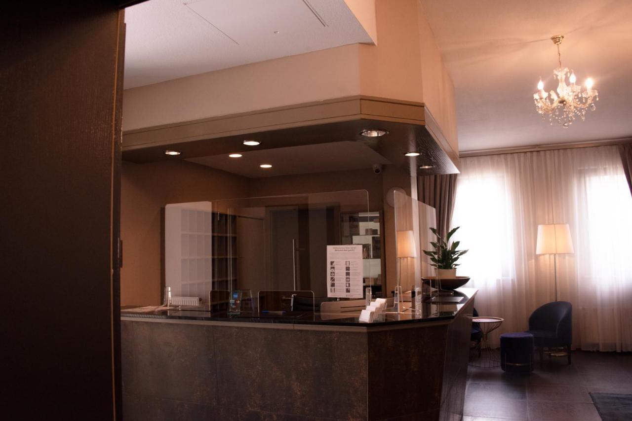 Hotel Das Kleine Ritz Fellbach Esterno foto