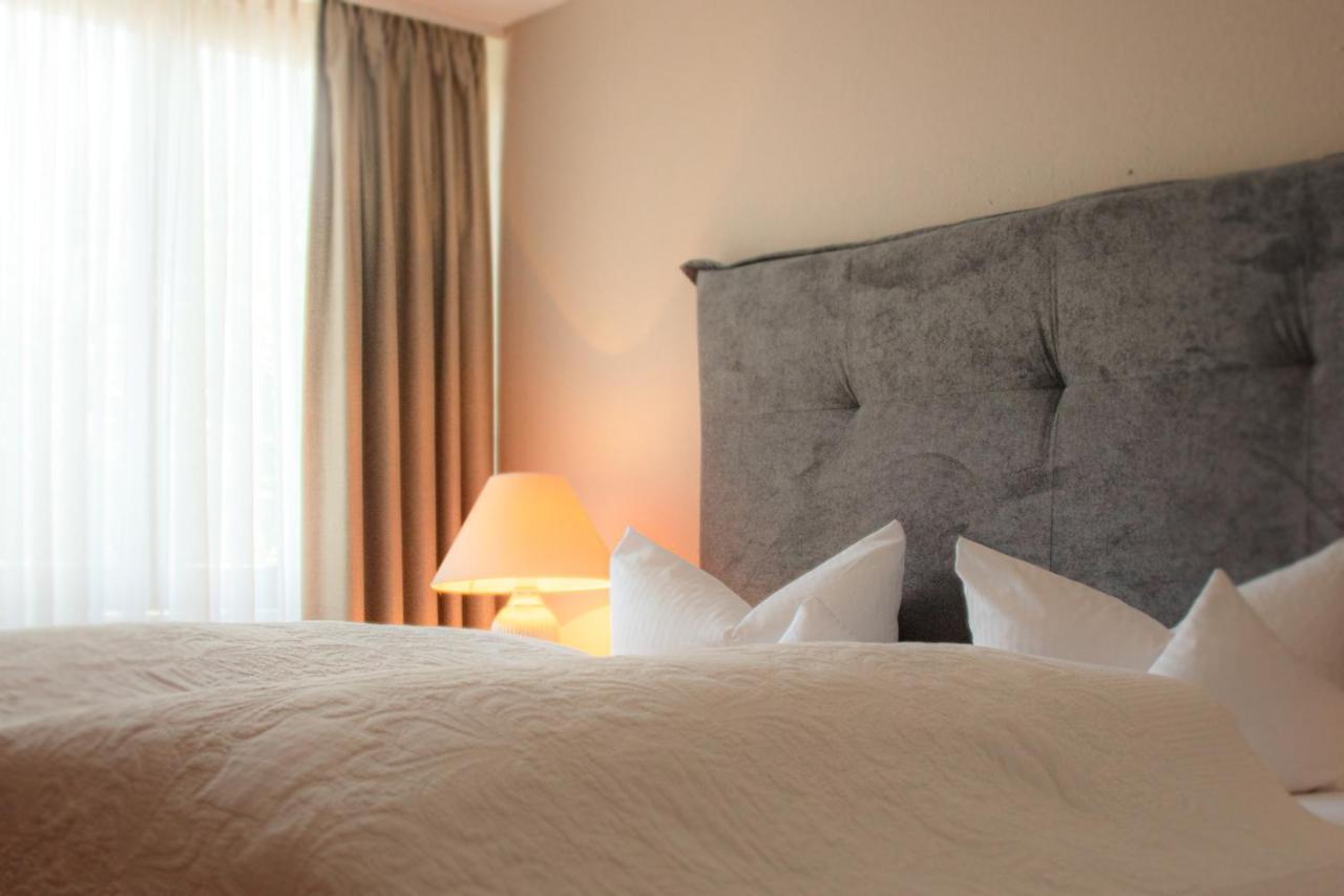 Hotel Das Kleine Ritz Fellbach Esterno foto