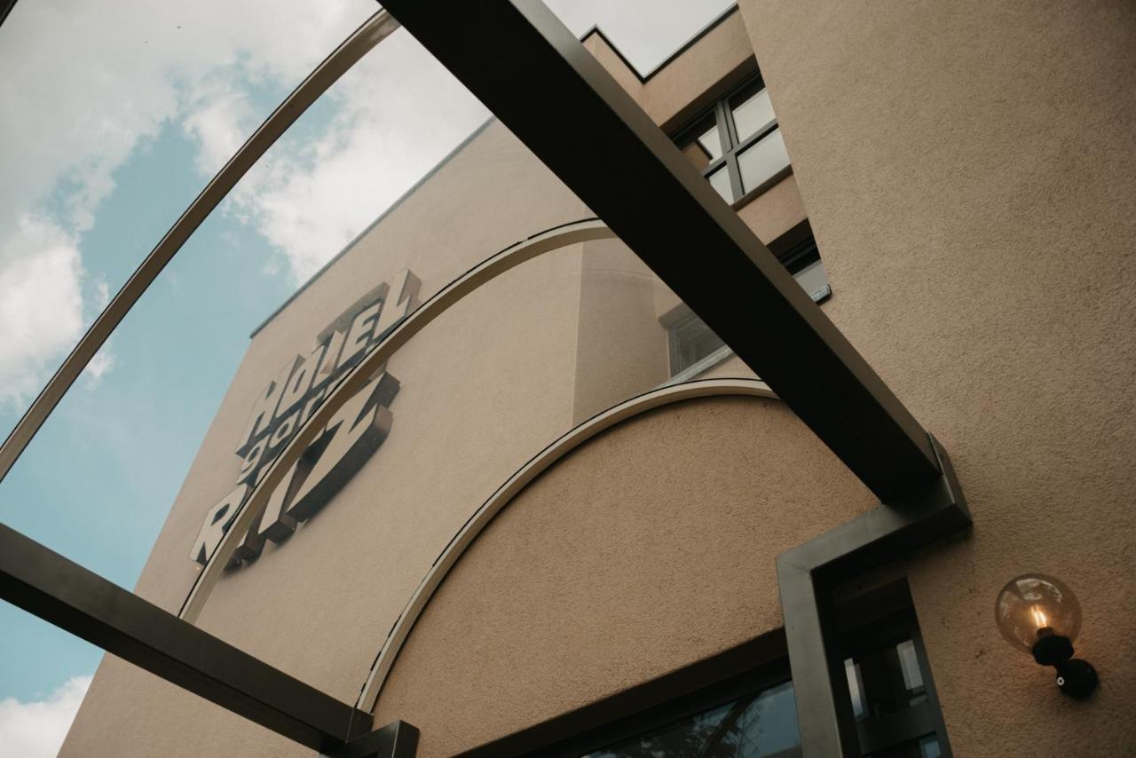Hotel Das Kleine Ritz Fellbach Esterno foto